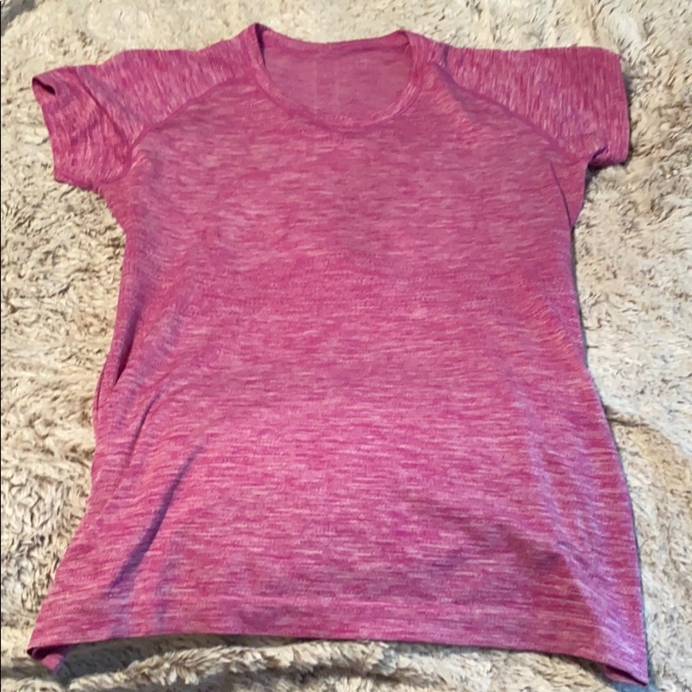 Short sleeve lulu lemon workout top